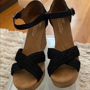 Tom’s Black Sandals